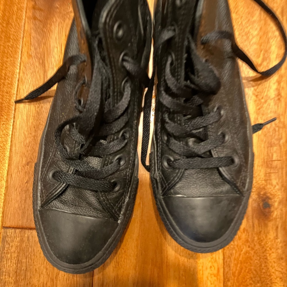 COPY - CONVERSE Chuck Taylor Size 7
